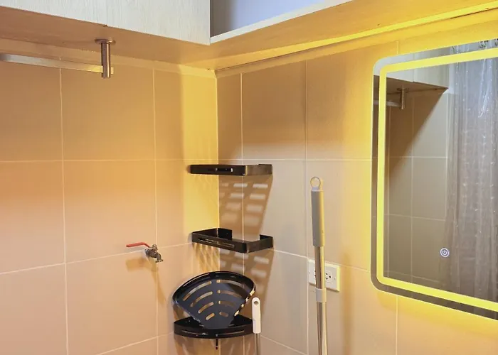 Aparthotel Cozy Minimalist Staycation Manila