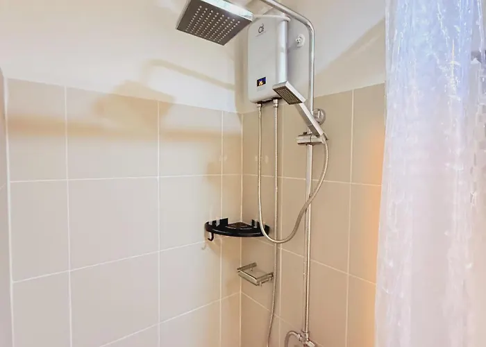 Cozy Minimalist Staycation 4*